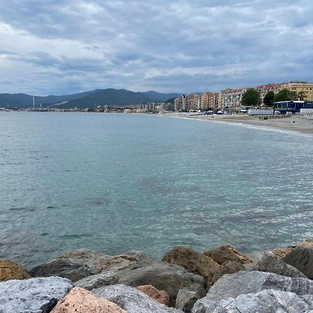 Due Passi Dal Mare Hotel Savona Luaran gambar