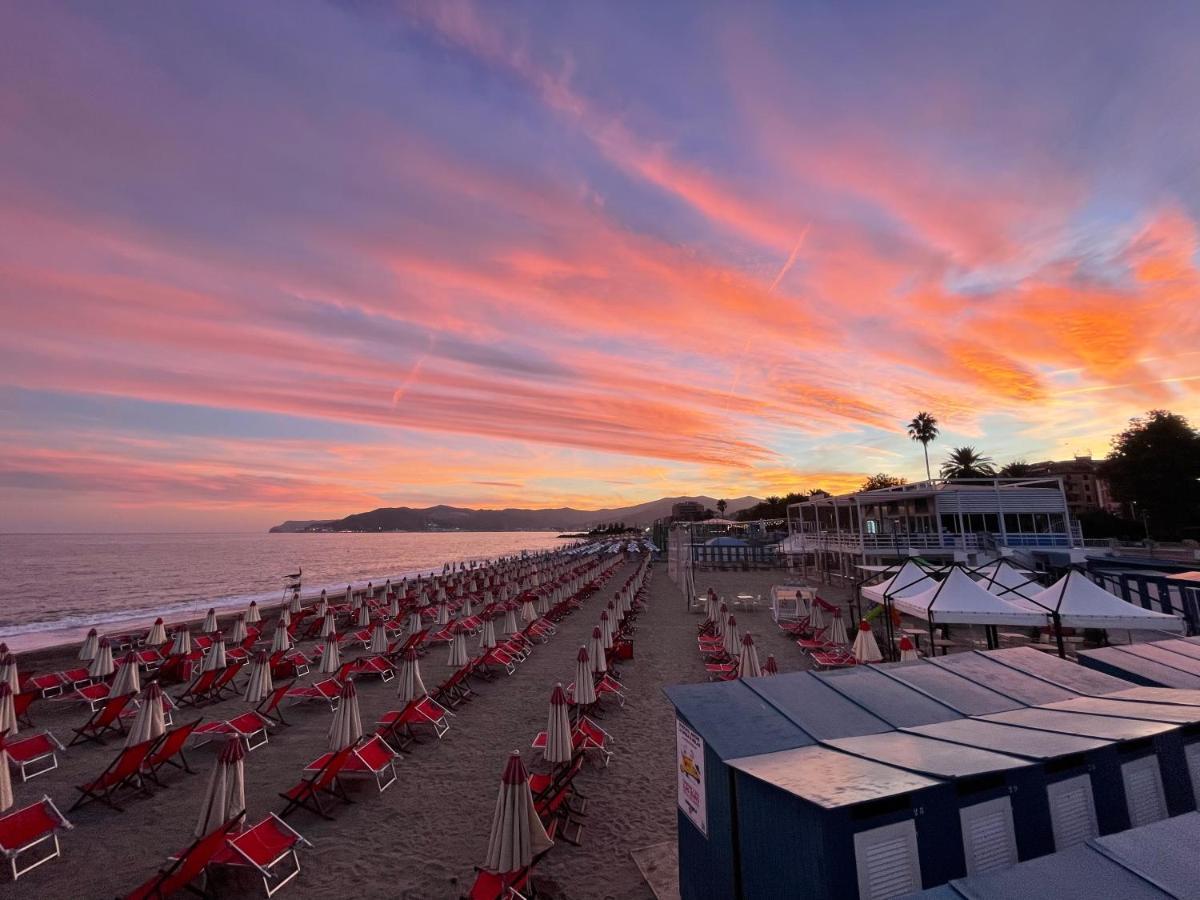 Due Passi Dal Mare Hotel Savona Luaran gambar