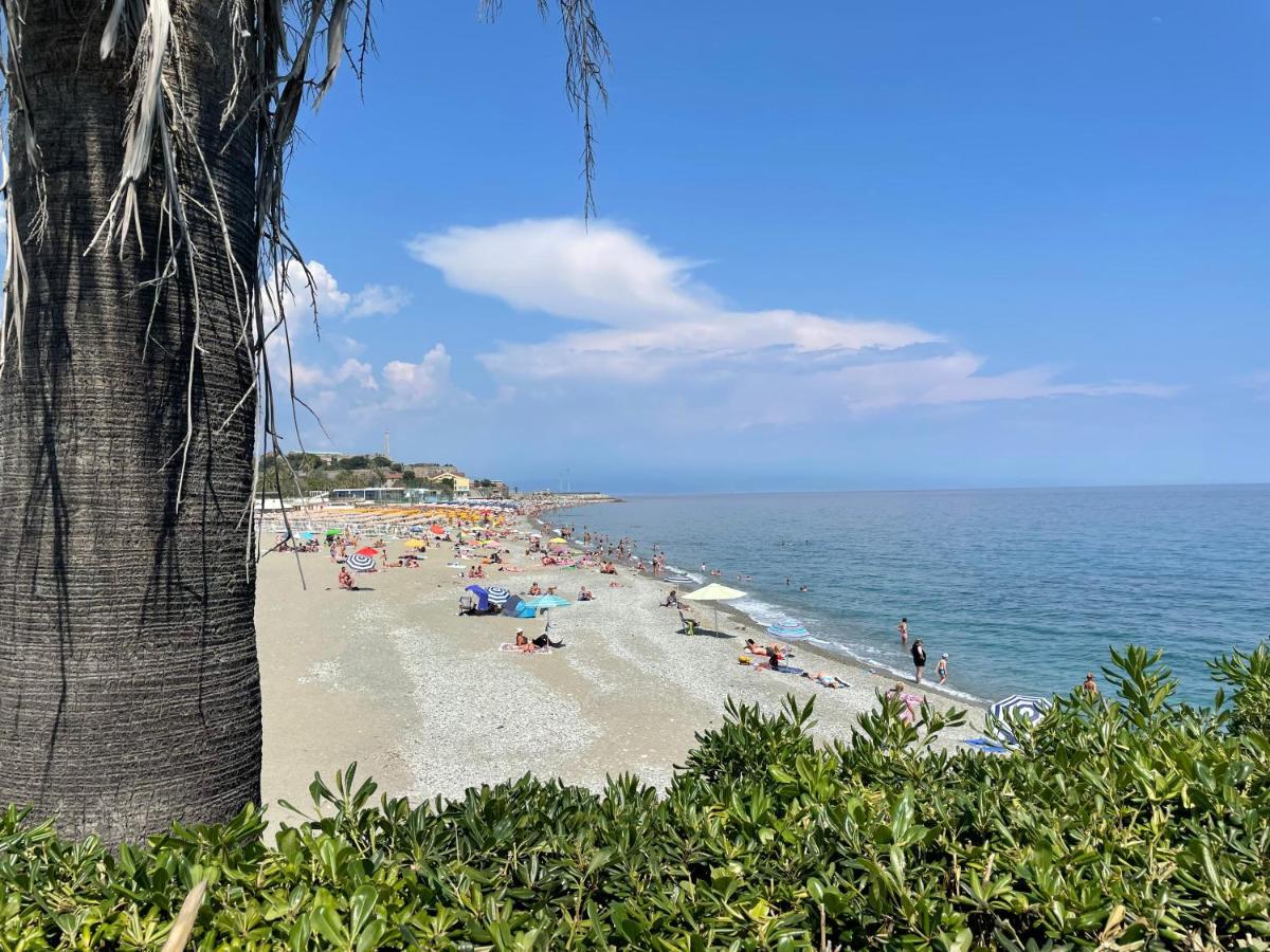Due Passi Dal Mare Hotel Savona Luaran gambar